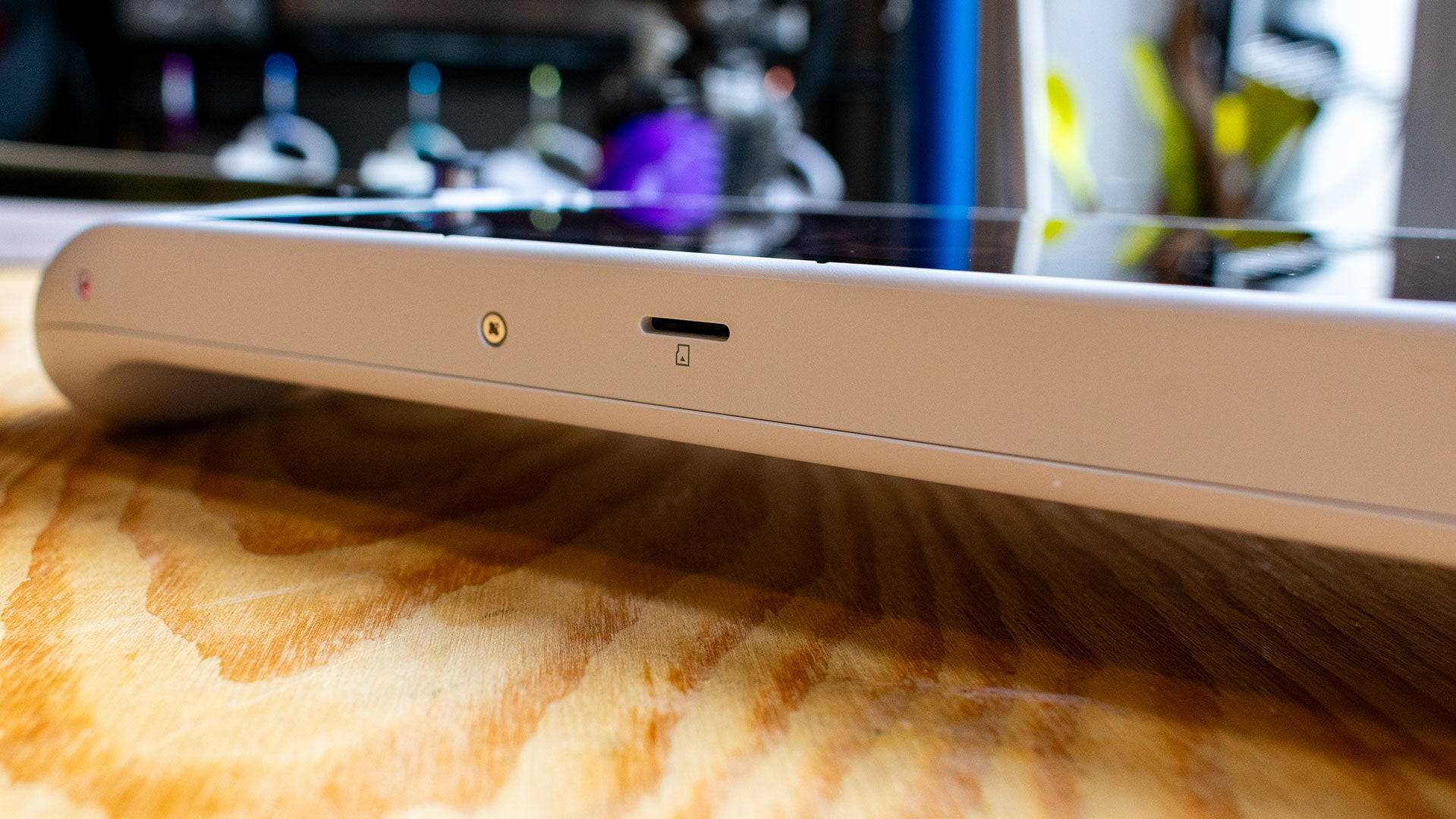 Lenovo Legion Go S USB ports