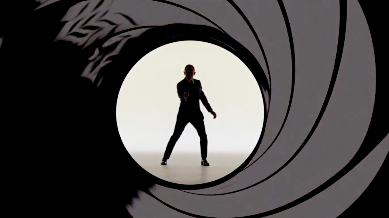 Nolan Bond için reddedildi, Oppenheimer'ı tercih ediyor